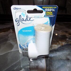 Glade PlugIns Scented Oil Warmer Holder - White NEW